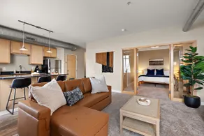 Central, Free Parking, Gym, Fast Wifi | Avry Apt - Image 3