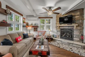 Restored 1920s Cottage | 4 Mins to Sister Bay - Image 2