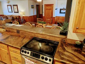 Mountain Home - Image 5