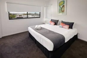 2 bedroom in Broadmeadow - Image 2