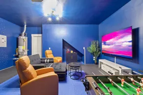 COTA dream, Game room with 85” TV, Firepit, BBQ - Image 2