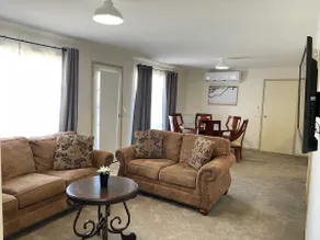 Coastal Retreat in Rosebud ! - Image 2