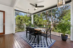 Charming & Modern Resort Living - Image 4