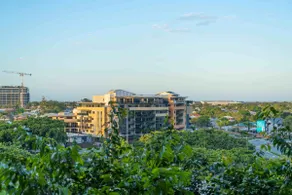 Boutique Hamilton Stay Portside - Image 5