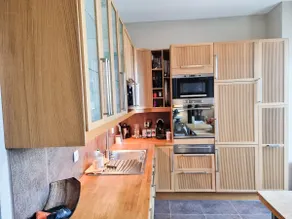 Luxury 3-bedroom apartment in the city center - Image 4