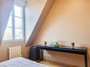 Luxury 3-bedroom apartment in the city center - Image 3