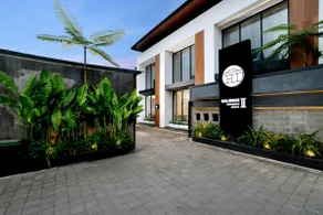 1BR Stylish Loft near airport - Image 4