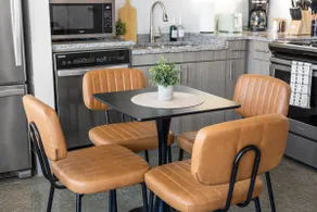 Modern & Chic 1B Apt by Bishop & Downtown - Image 5