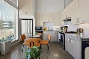 Modern & Chic 1B Apt by Bishop & Downtown - Image 3