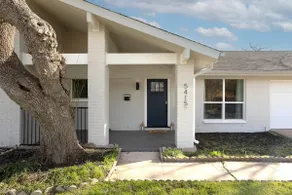 Modern Home, Sleeps 10 + Games - Image 2