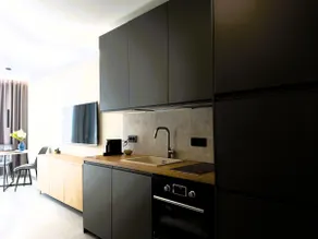 Modern Retreat | Wi-Fi & TV - Image 5