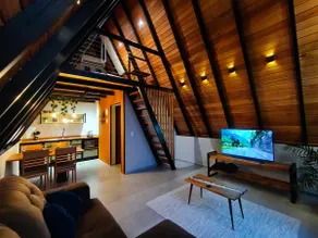 Four Seasons Chalet - Image 5