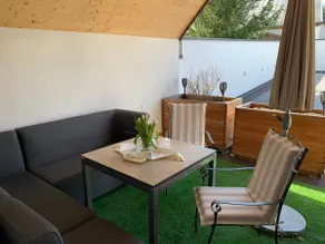 Edelmann's-Cara's suburban Bungalow - Image 3