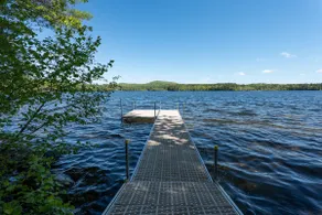 Spacious Lakehouse +Private Dock+Firepit+Kayaks - Image 3