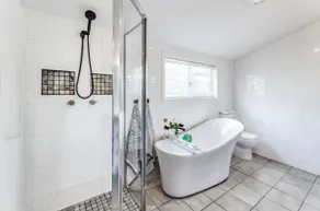 Charlotte Suite - Your Boutique Retreat in Dubbo - Image 3
