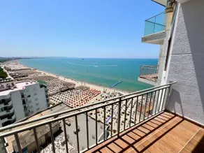 Seaside Escape – Apartment with Stunning Sea View - Image 5