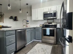 A Spacious Townhome in Newton - Unit D - Image 3
