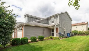 Family-Friendly 3-Bedroom Townhome |Your Home Away - Image 2