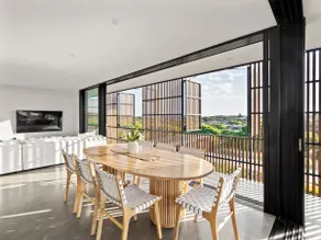 Lumiere-Stunning Coastal Retreat - Image 4