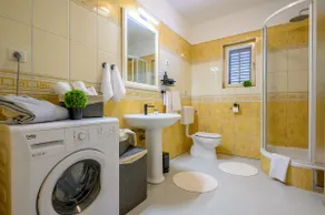Nudists friendly villa with pool and privacy - Image 5