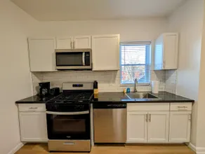 New 3 Bed/1 Bath Apt w/t Parking - Image 4