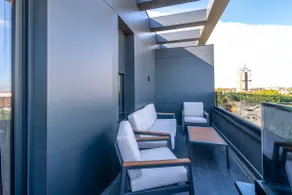 Deluxe Two-Bedroom Apartment - Image 3