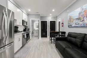 The DC Getaway+2BD condo+Private Parking - Image 4
