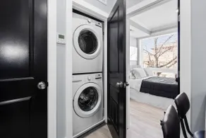 NewLuxCondo 2bed+Laundry+Parking - Image 5