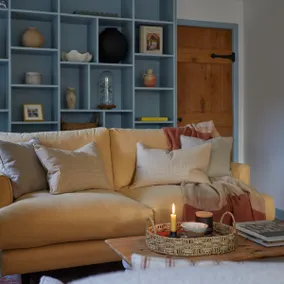 Bright & Spacious Coastal Retreat near Beach - Image 4