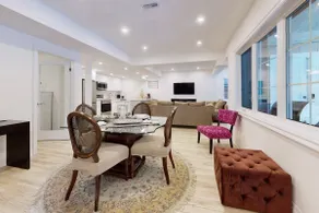 Luxury two Bedroom Ravine Home - Image 3