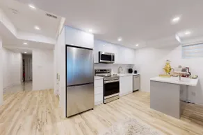 Luxury two Bedroom Ravine Home - Image 5