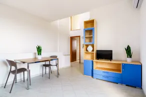 Kite Oasis (Yellow - Upstairs) - Image 3