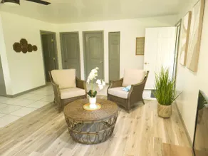 Tropical Paradise! - Image 5