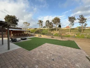 Modern SoCal Home Near Beach - Image 5