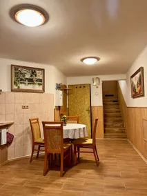 Cozy Basement Apartment - Image 5