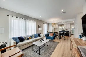Cozy Condo near UT/Downtown - Image 3