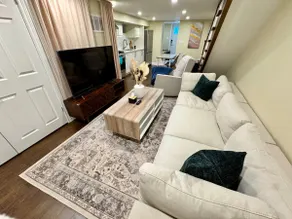 3BR Cozy home with Free 2 Parking/pet friendly - Image 2