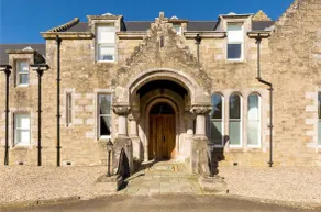Stunning Flat in Loch Lomond - Image 3