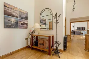 Stunning Flat in Loch Lomond - Image 4