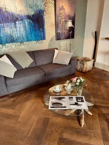 Art Residence, Beat Schild - Image 4