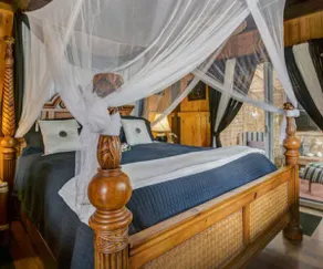 Oceanfront Bali House next to Kehena Black Sand Beach - Image 3