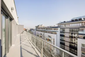 Your Ideal City Escape with Parking Included - Image 4
