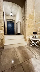 De Rohan Central Townhouse 38 - Image 3