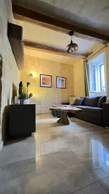 De Rohan Central Townhouse 38 - Image 5