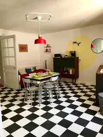 Gus's Home - Image 5