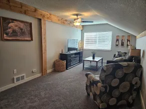 Mt. Rainier Cozy Cabin #2 - Image 2