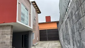 Spacious house 5 minutes from downtown - Image 3