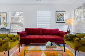 Stylish & Lux Stay | Walk to Top Eats, Bars & UT - Image 2