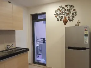 Charming 1BHK 5 mins to BKC + Parking + TV + Wi-Fi - Image 5