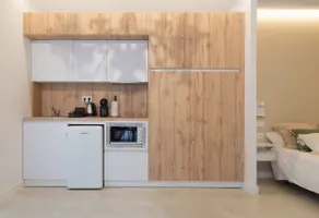 Apartamentos de Lourdes 2, Apartment with king-size bed. - Image 3